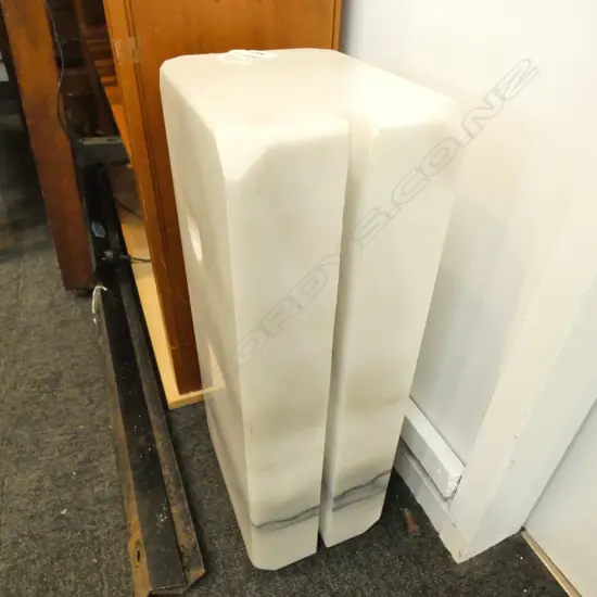 FLOOR LAMP MARBLE BASE 