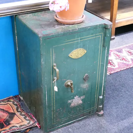 VINTAGE GREEN HEAVY STEEL SAFE H. 780MM