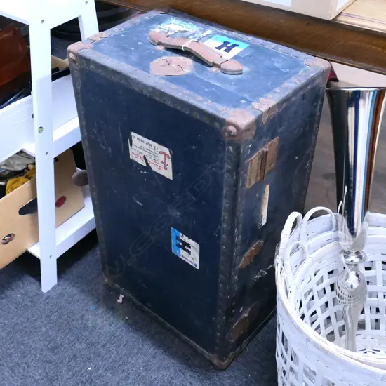 STEAMER TRUNK L. 820MM