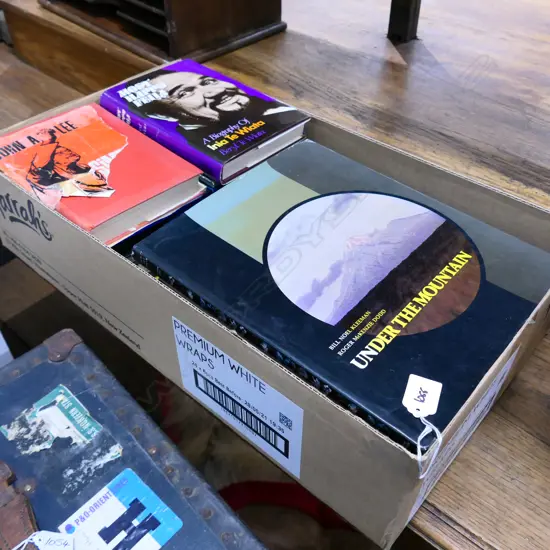 BOX LOT BOOKS NZ INTEREST