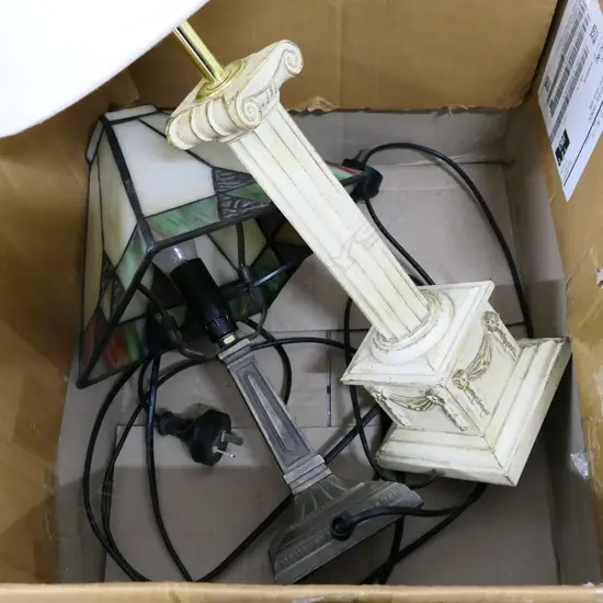 BOX 2 DESK LAMPS