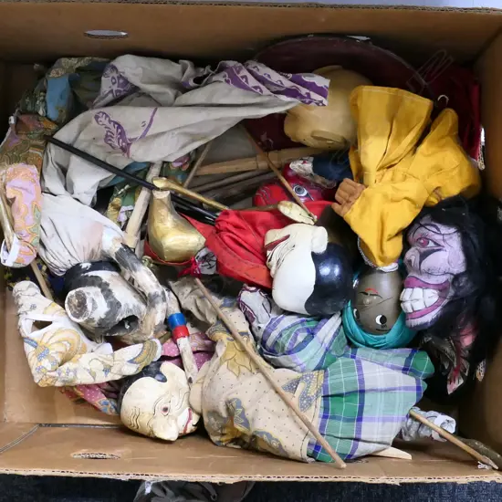 BOX INDONESIAN PUPPETS 