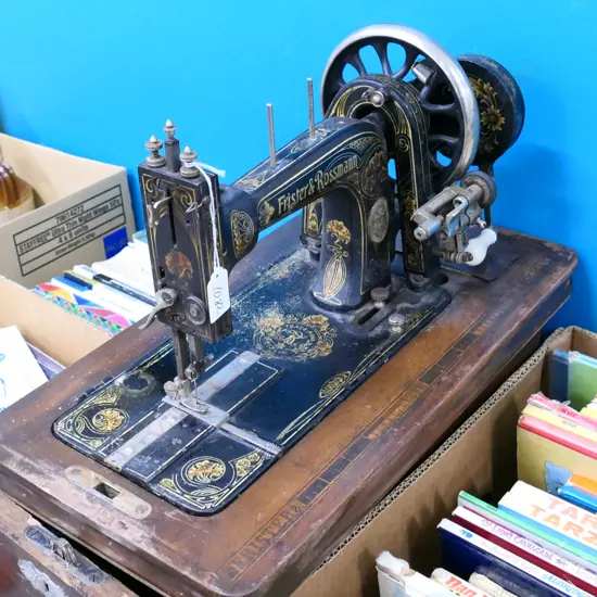 VINTAGE FRISTER & ROSSMANN SEWING MACHINE CASED L. 485MM NO KEY