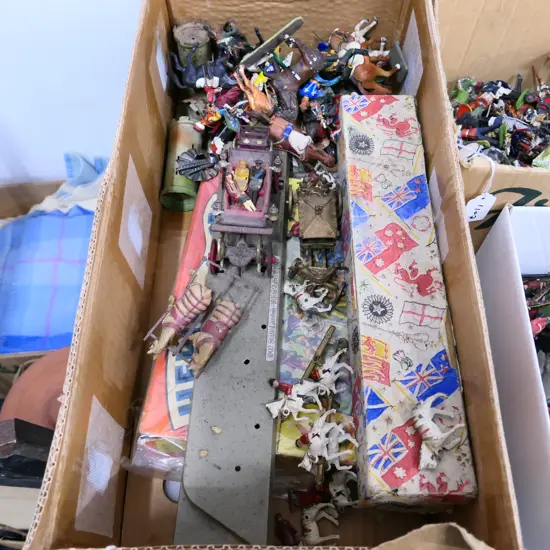 ASST LEAD FIGURES/CORONATION COACH ETC