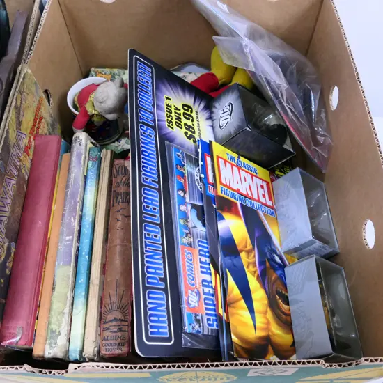 LOT ASST ANNUALS /RUPERT ETC + TOYS