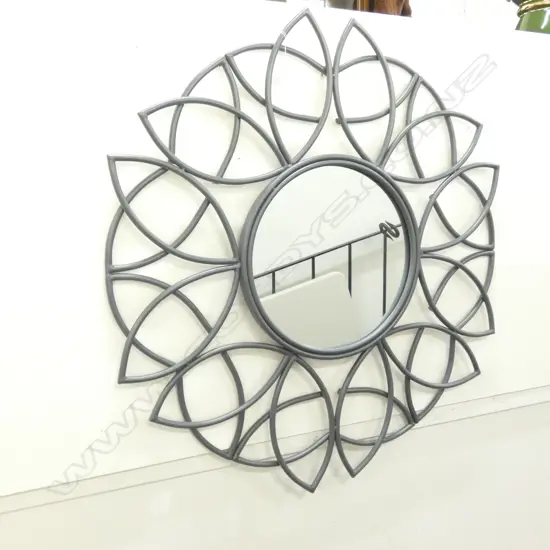 METAL FEATURE MIRROR H940mm