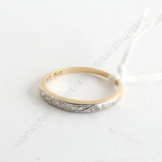 18CT & PLATINUM RING 1.56gms