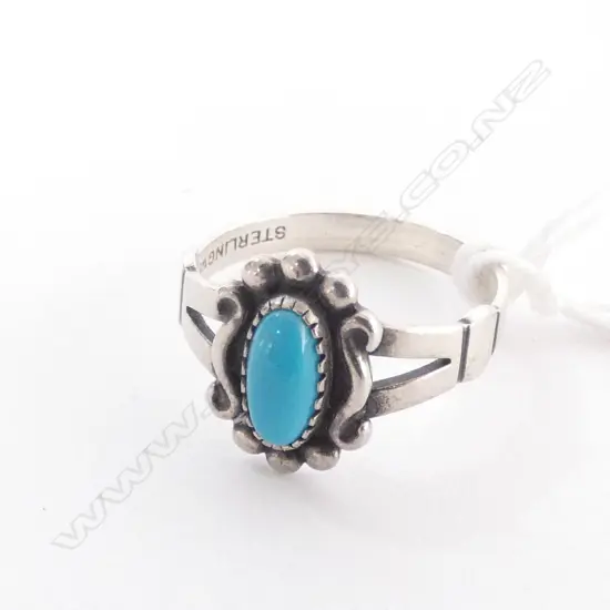 SILVER AND TURQUOISE RING