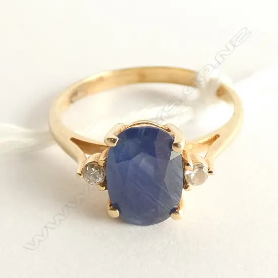14 CT SAPPHIRE & DIAMOND RING 