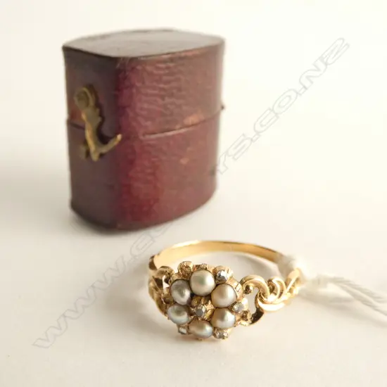 EARLY 19THC GOLD DIAMOND & PEARL RING  2.22gm