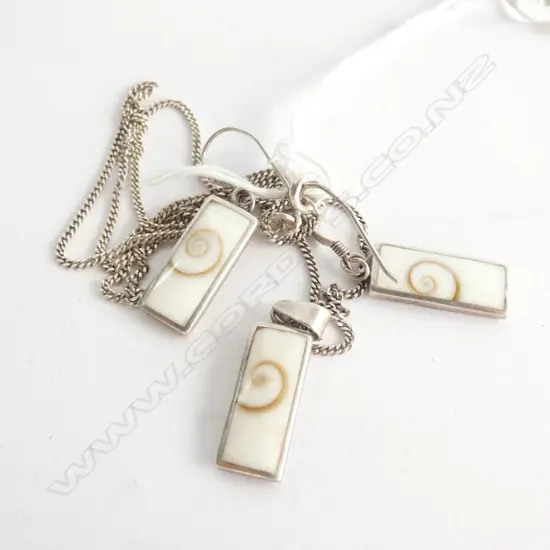 925 SILVER EARRING & NECKLACE SET W. KORU ENAMEL DESIGN 