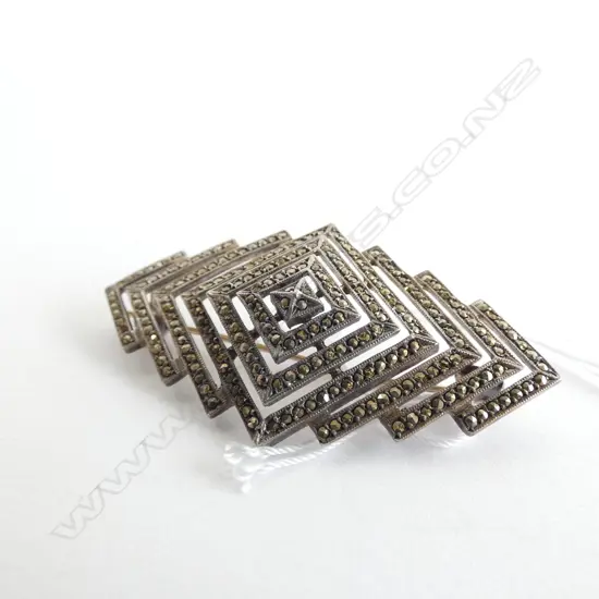 SILVER MARCASITE BROOCH