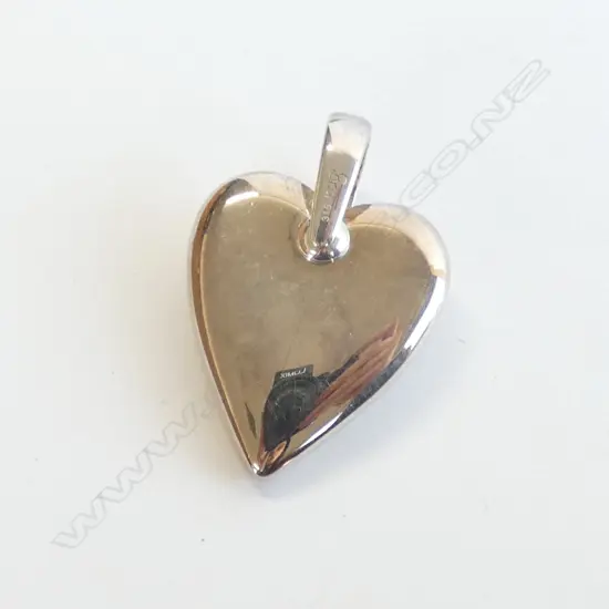 SOLID KAGI HEART PENDANT