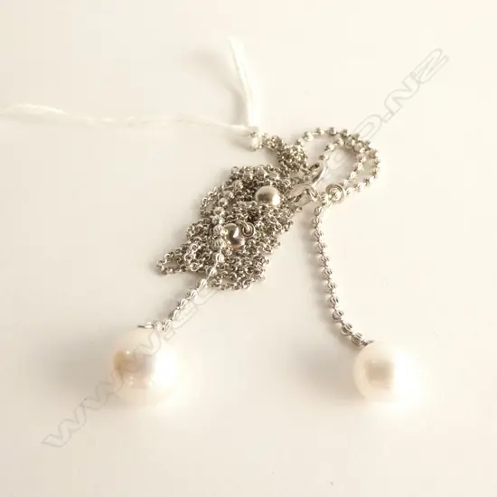 SILVER & CULTURED PEARL NECKLACE