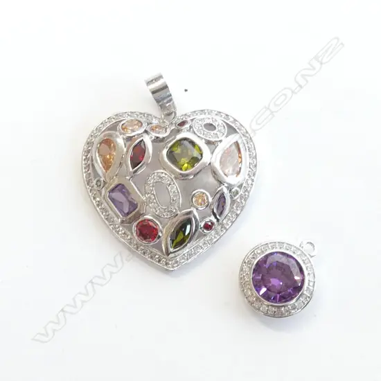 KAGI HEART PENDANT & CIRCULAR PENDANT
