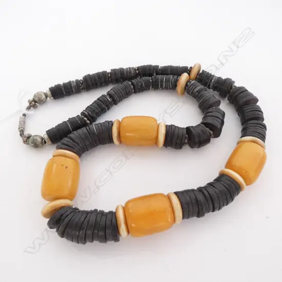 AFRICAN WOODEN & AMBER BEAD NECKLACE 