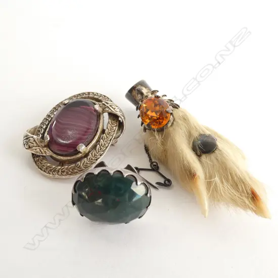 GROUSE CLAW BROOCH, PLUS SCOTTISH BROOCH & STUD