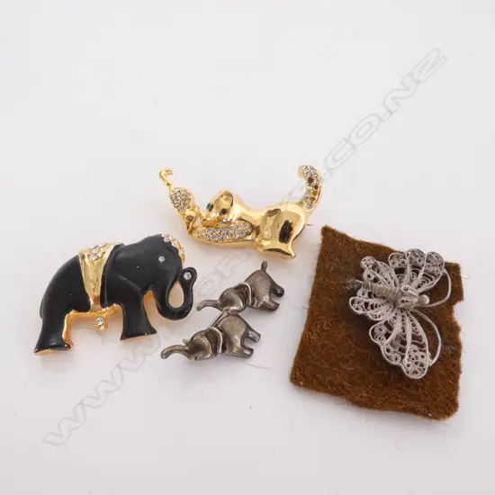 4 BROOCHES; ELEPHANTS, CAT & MOUSE & BUTTERFLY