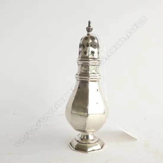 EDWARDIAN SILVER OCTAGONAL PEPPERETTE H.105mm