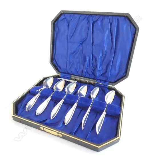 CASED FRUIT SET EPNS & MOP 