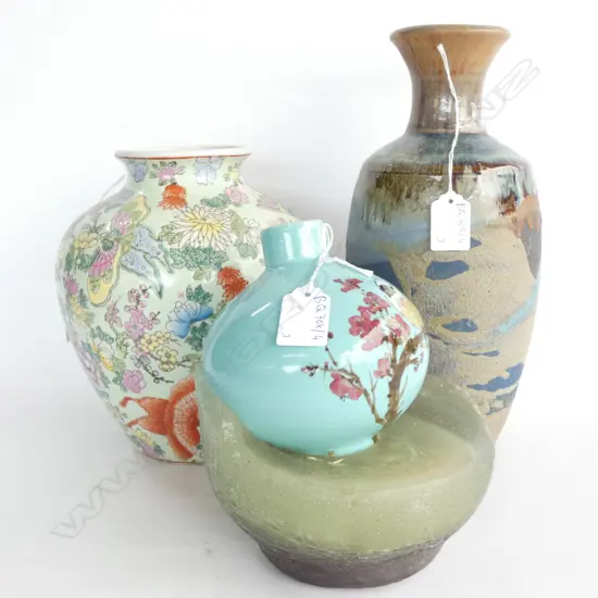 3 ORIENTAL VASES H. 295MM