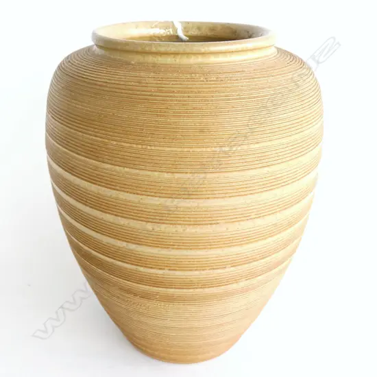 ORIENTAL BANDED POTTERY VASE H. 230MM POTTERS STAMP ON BASE