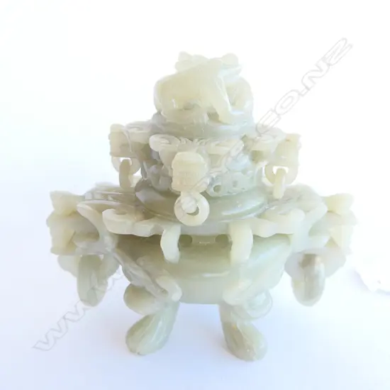 ONE ORNATE CARVED ORIENTAL GREEN CRYSOPHASE INCENSE BURNER L. 110MM