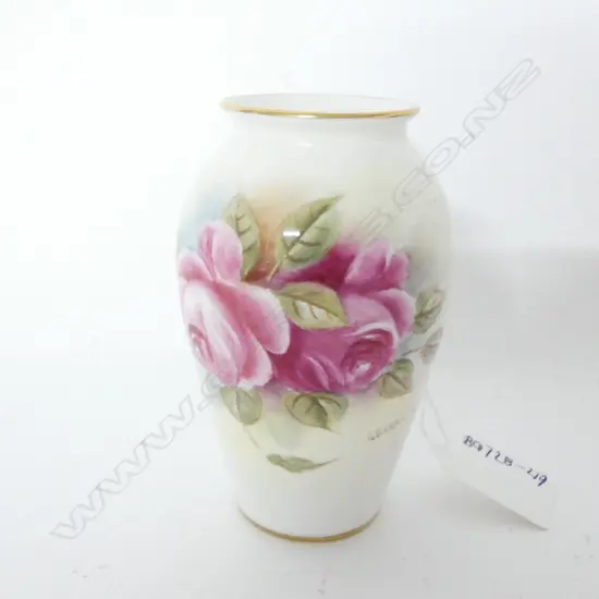 ROYAL WORCESTER VASE HEIGHT 100MM