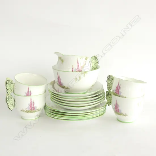 18 PCE ROYAL ALBERT 'FOXGLOVE' BUTTERFLY HANDLES TEA SET