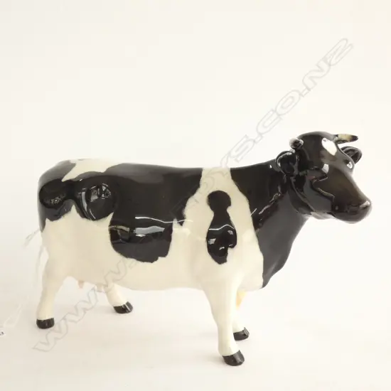 BESWICK FRIESAN COW CLAYBURY LEEGWATER 1362A