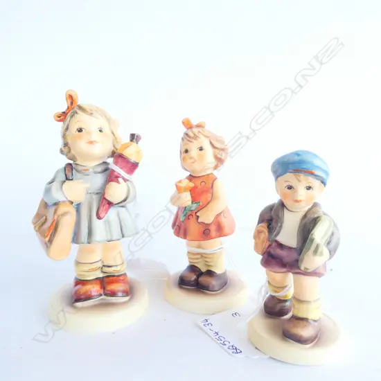 HUMMEL SCHOOLDAYS 2220--ROSES ARE RED 762--TEACHERS PET 2125