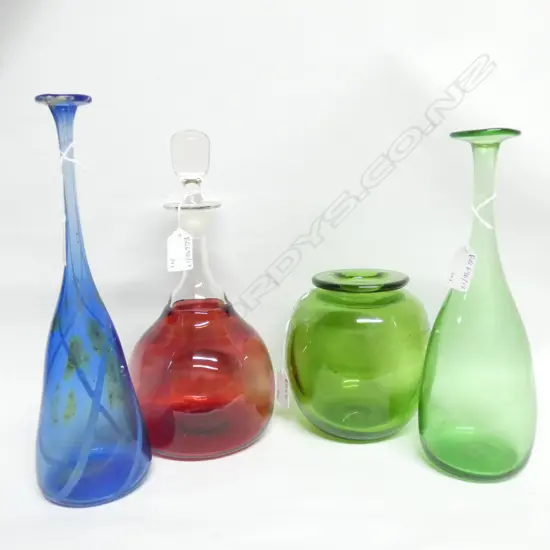 3 ART GLASS VASES + RED DECANTER H. 305MM