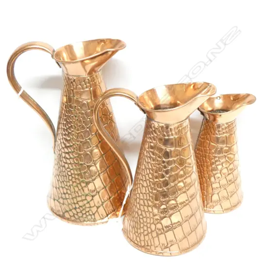 3 COPPER JUGS H. 270MM