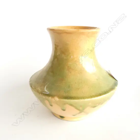 CROWN LYNN AMBRICO VASE - SHAPE 37 H. 175MM