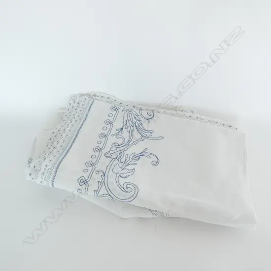 VERY LARGE GERMAN LINEN TABLE CLOTH