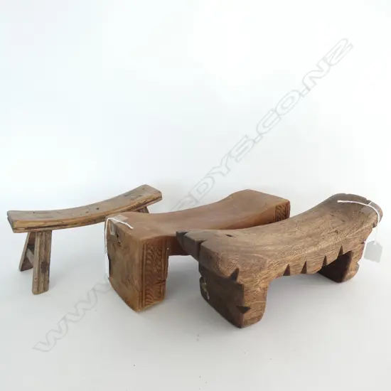 3 CARVED WOODEN HEAD RESTS L. 340MM