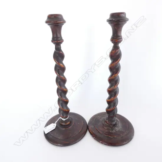 PR OAK BARLEY TWIST CANDLESTICKS H. 310MM
