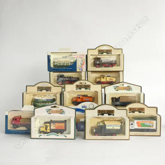 15 'DAYS GONE' LLEDO VINTAGE VEHICLE MODELS 