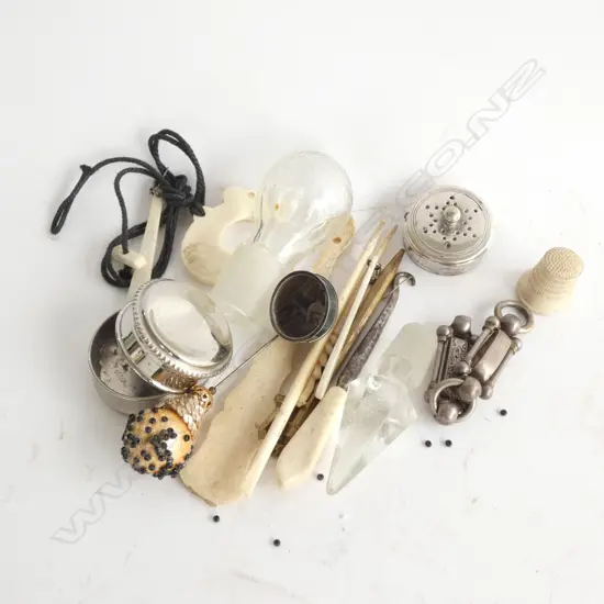 BAG OF LIDS STOPPERS SILVER CHAIN LINKS ETC