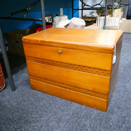 SMALL WOODEN BOX WIT HINGED LID L 500 MM