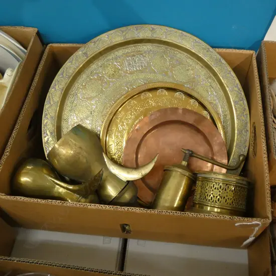 BOX LOT ASST. BRASS PCES ETC