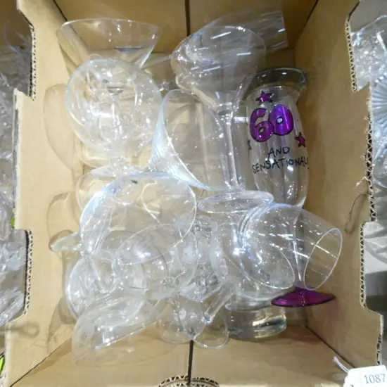 BOX LOT GLASS; VASES, GLASSES ETC.