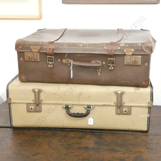 2 VINTAGE SUITCASES 