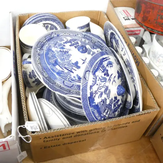 WILLOW PATTERN DINNERSERVICE