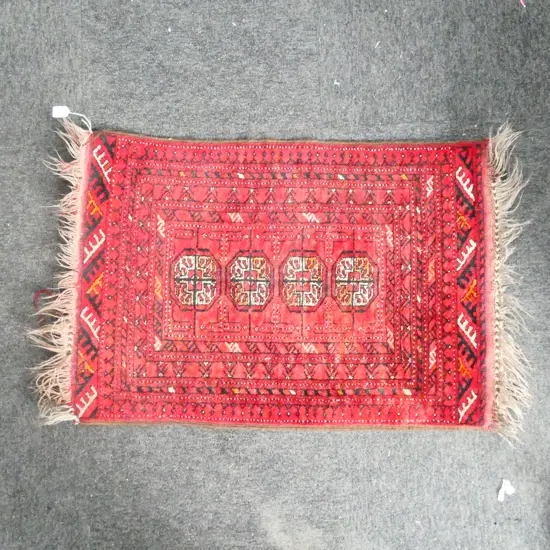 SMALL TURKOMAN RUG 810 X 580
