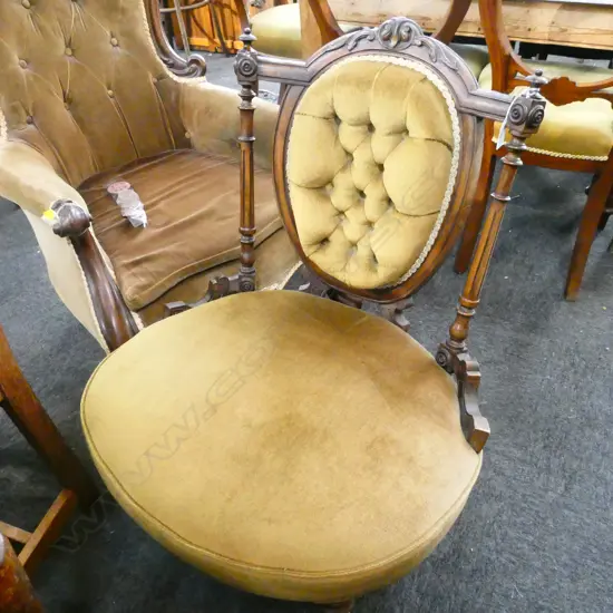 VICTORIAN GRANDMOTHERS CHAIR 