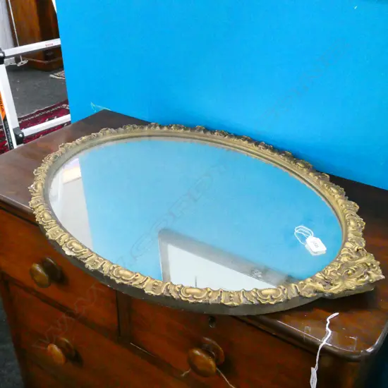 VINTAGE OVAL GILT FRAMED MIRROR 715 X 515M