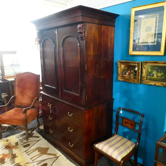 REPRODUCTION MAHOGANY LINEN PRESS