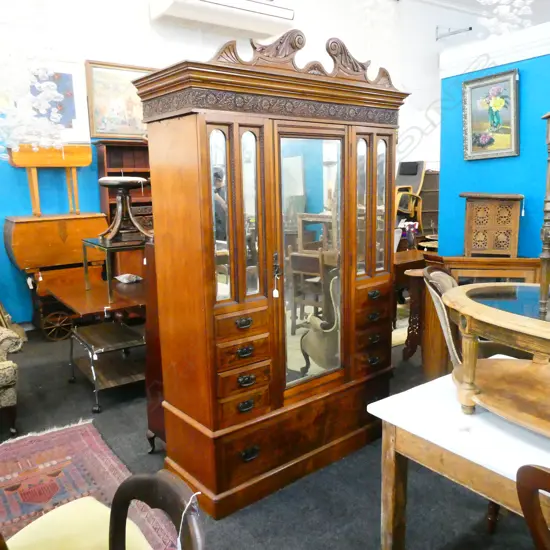 KAURI COLONIAL WARDROBE H 2200 MM