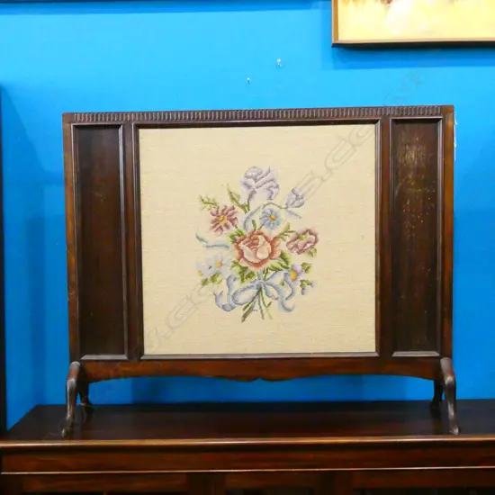 TAPESTRY FIRESCREEN W. 865MM